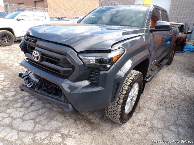 2024 Toyota Tacoma   - Photo 1 - Woodbridge, ON L4L 8L6