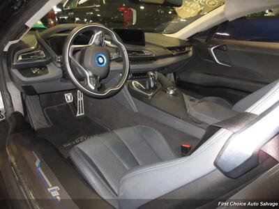 2017 BMW i8   - Photo 10 - Woodbridge, ON L4L 8L6