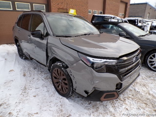 2025 Subaru Forester SPORT   - Photo 1 - Woodbridge, ON L4L 8L6