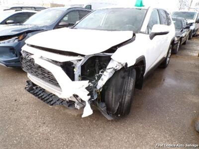 2022 Toyota RAV4 LE - Photo 2 - Woodbridge, ON L4L 8L6