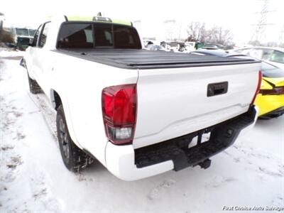 2023 Toyota Tacoma TRD Off-Road   - Photo 5 - Woodbridge, ON L4L 8L6