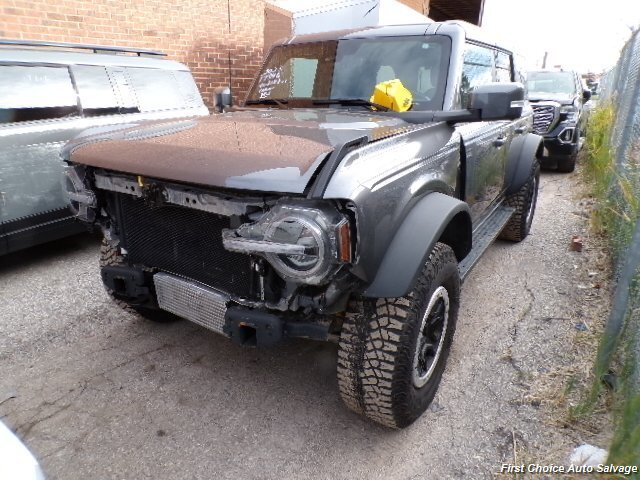 2023 Ford Bronco Base Advanced - Photo 1 - Woodbridge, ON L4L 8L6