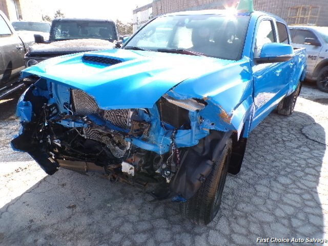 2021 Toyota Tacoma TRD Off-Road   - Photo 1 - Woodbridge, ON L4L 8L6