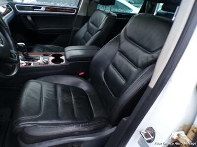 2014 Volkswagen Touareg TDI Sport   - Photo 9 - Woodbridge, ON L4L 8L6