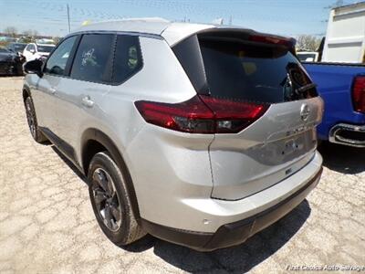 2025 Nissan Rogue   - Photo 5 - Woodbridge, ON L4L 8L6