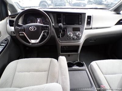 2020 Toyota Sienna LE 7-Passenger Auto - Photo 12 - Woodbridge, ON L4L 8L6