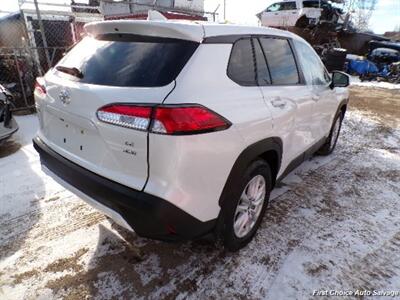 2023 Toyota Corolla Cross LE - Photo 5 - Woodbridge, ON L4L 8L6