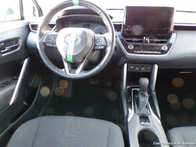 2023 Toyota Corolla Cross LE - Photo 13 - Woodbridge, ON L4L 8L6