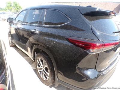 2023 Toyota Highlander LE   - Photo 6 - Woodbridge, ON L4L 8L6