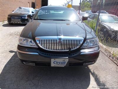 2007 Lincoln Town Car Designer Series   - Photo 2 - Woodbridge, ON L4L 8L6