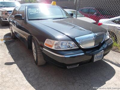 2007 Lincoln Town Car Designer Series   - Photo 3 - Woodbridge, ON L4L 8L6