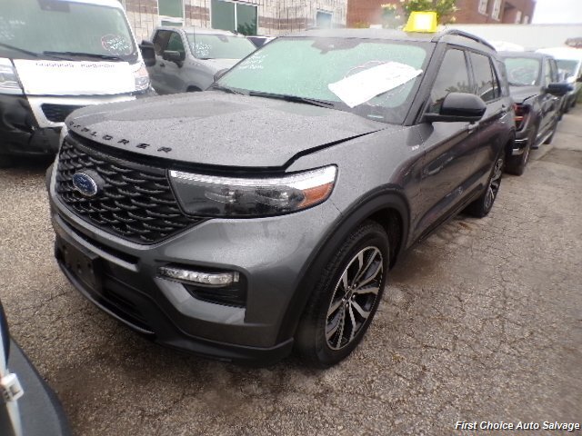 2024 Ford Explorer - Photo 1 - Woodbridge, ON L4L 8L6