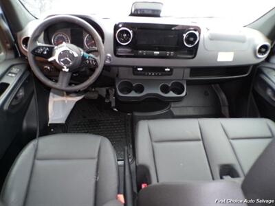 2025 Mercedes-Benz Sprinter   - Photo 8 - Woodbridge, ON L4L 8L6