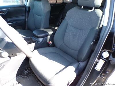 2023 Toyota RAV4 Hybrid XLE   - Photo 9 - Woodbridge, ON L4L 8L6