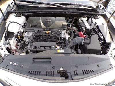 2020 Toyota Camry SE   - Photo 7 - Woodbridge, ON L4L 8L6