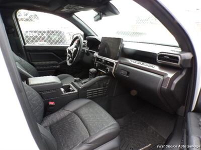 2025 Toyota Tacoma - Photo 4 - Woodbridge, ON L4L 8L6