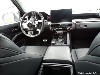 2025 Toyota Tacoma - Photo 5 - Woodbridge, ON L4L 8L6