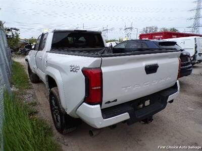 2025 Toyota Tacoma - Photo 8 - Woodbridge, ON L4L 8L6