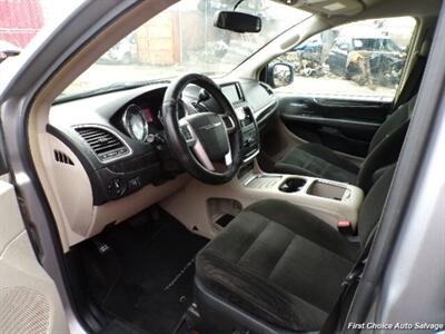 2015 Chrysler Town & Country Touring   - Photo 6 - Woodbridge, ON L4L 8L6