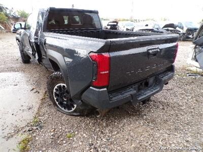 2024 Toyota Tacoma - Photo 5 - Woodbridge, ON L4L 8L6