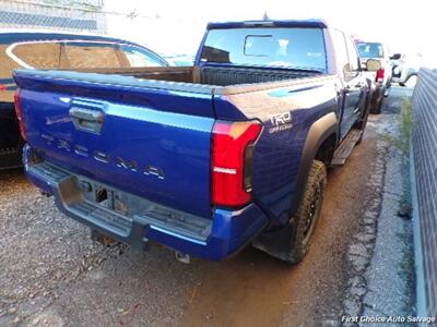 2024 Toyota Tacoma - Photo 4 - Woodbridge, ON L4L 8L6