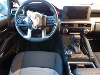 2024 Toyota Tacoma - Photo 12 - Woodbridge, ON L4L 8L6