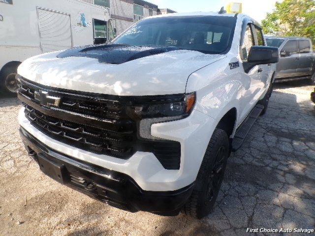 2025 Chevrolet Silverado 1500   - Photo 1 - Woodbridge, ON L4L 8L6