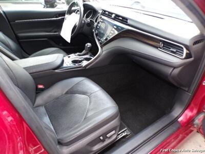 2020 Toyota Camry XLE V6   - Photo 7 - Woodbridge, ON L4L 8L6