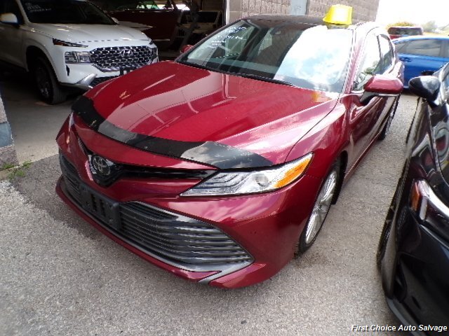 2020 Toyota Camry XLE V6 - Photo 1 - Woodbridge, ON L4L 8L6