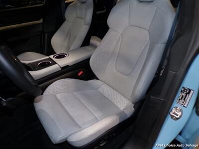 2023 Porsche Taycan Turbo Cross Turismo   - Photo 9 - Woodbridge, ON L4L 8L6