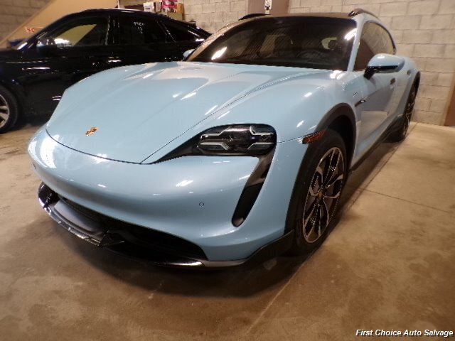 2023 Porsche Taycan Turbo Cross Turismo - Photo 1 - Woodbridge, ON L4L 8L6