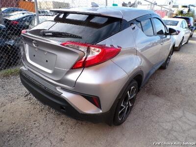 2018 Toyota C-HR XLE   - Photo 4 - Woodbridge, ON L4L 8L6