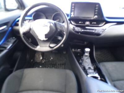 2021 Toyota C-HR LE   - Photo 12 - Woodbridge, ON L4L 8L6