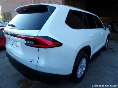 2024 Toyota Grand Highlander XLE   - Photo 4 - Woodbridge, ON L4L 8L6
