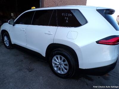 2024 Toyota Grand Highlander XLE   - Photo 6 - Woodbridge, ON L4L 8L6