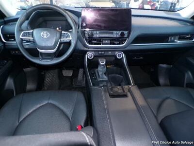2024 Toyota Grand Highlander XLE   - Photo 12 - Woodbridge, ON L4L 8L6