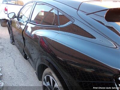 2021 Ford Mustang Mach-E Premium   - Photo 9 - Woodbridge, ON L4L 8L6