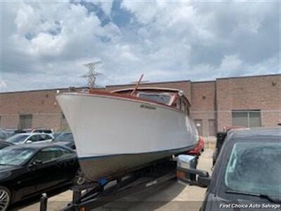 1952 Hacker 27 feet long Trailer   - Photo 1 - Woodbridge, ON L4L 8L6