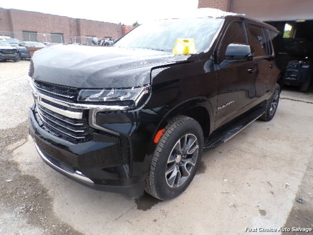 2024 Chevrolet Suburban 1500   - Photo 1 - Woodbridge, ON L4L 8L6