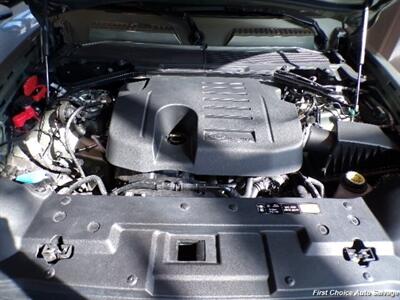 2025 Land Rover Defender 90   - Photo 7 - Woodbridge, ON L4L 8L6