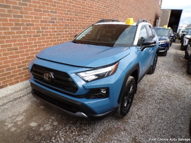 2022 Toyota RAV4 Adventure - Photo 1 - Woodbridge, ON L4L 8L6