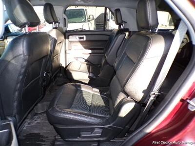 2022 Ford Explorer Hybrid Limited   - Photo 10 - Woodbridge, ON L4L 8L6