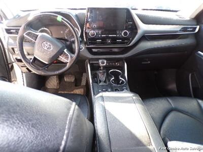 2024 Toyota Highlander Hybrid XLE   - Photo 12 - Woodbridge, ON L4L 8L6