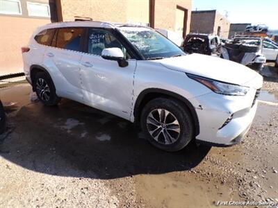 2024 Toyota Highlander Hybrid XLE   - Photo 3 - Woodbridge, ON L4L 8L6