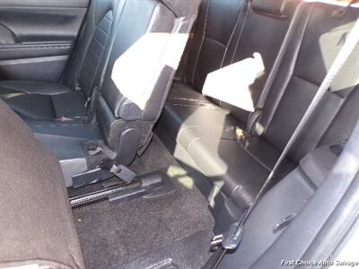 2024 Toyota Highlander Hybrid XLE   - Photo 11 - Woodbridge, ON L4L 8L6