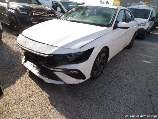 2025 Hyundai ELANTRA   - Photo 1 - Woodbridge, ON L4L 8L6