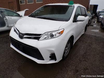 2019 Toyota Sienna LE 7-Passenger   - Photo 2 - Woodbridge, ON L4L 8L6