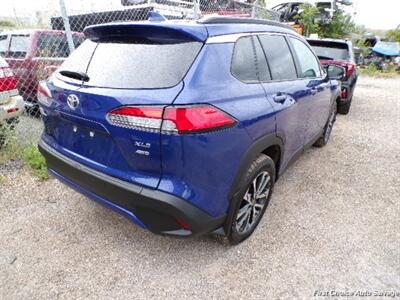 2024 Toyota Corolla Cross XLE   - Photo 4 - Woodbridge, ON L4L 8L6