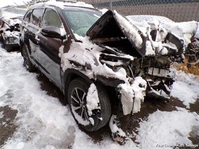 2018 Toyota Highlander XLE   - Photo 2 - Woodbridge, ON L4L 8L6