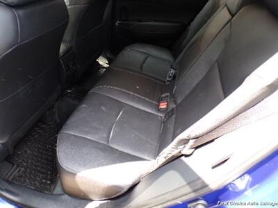 2024 Toyota Corolla Cross XLE   - Photo 10 - Woodbridge, ON L4L 8L6